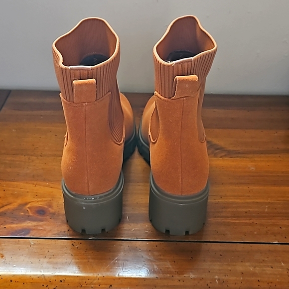 Athlefit Casual Boots - Picture 3 of 3